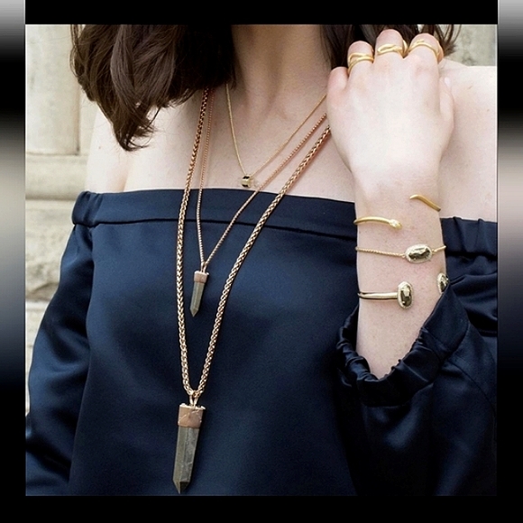 RARE Kendra Scott Gold Eve Bracelet Pyrite - Picture 11 of 13